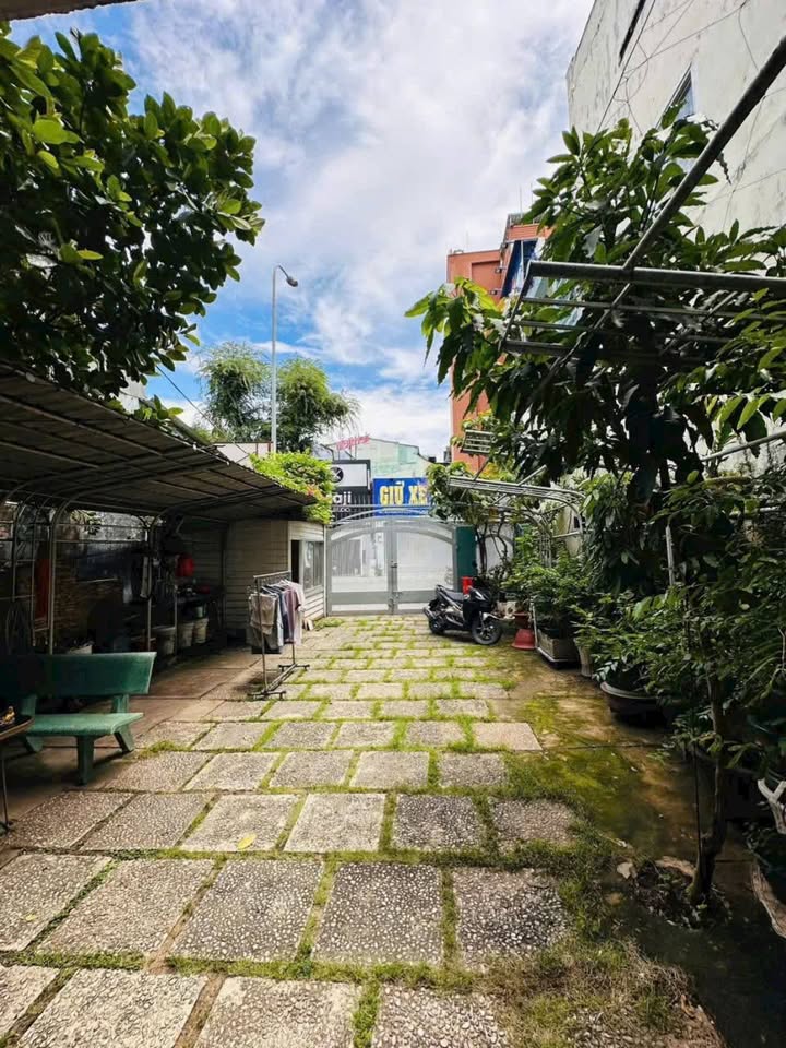 Bán gấp FrontHouse mặt tiền Nguyễn Kiệm 161m² giá chỉ 2x tỷ - Đầu tư sinh lời cao!