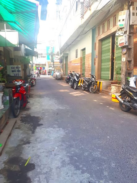Nhà ôm góc 2 mặt hẻm Ngô Mây 30m² giá 3.94 tỷ - Đầu tư sinh lời tại trung tâm Quy Nhơn!