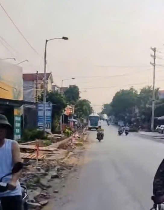 Nhà 3 tầng đường 296, xã Hiệp Hòa, Bắc Giang, 120m² giá 5 tỷ - Đầu tư sinh lời ngay!