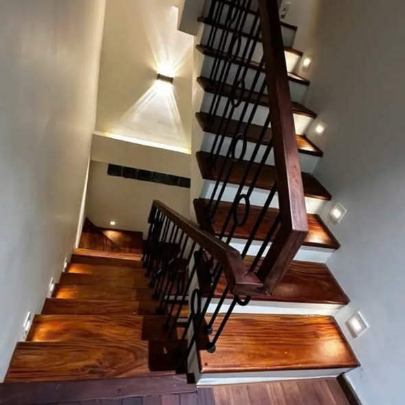 Nhà đẹp 44m² Quận 7 giá 6 tỷ - Sẵn sàng vào ở ngay!