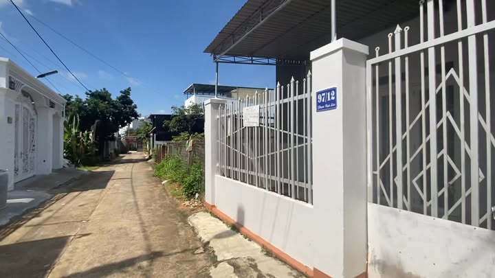 Bán nhà hẻm xe hơi 97 Phạm Ngũ Lão, Buôn Ma Thuột 210m² - Vị trí trung tâm, giá tốt!