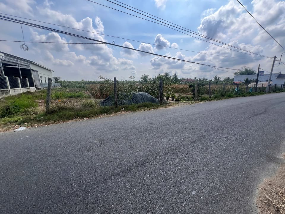 Đất nền Đạo Thạnh, Mỹ Tho 380m² giá 2.4 tỷ - Vị trí đắc địa, đầu tư sinh lời!