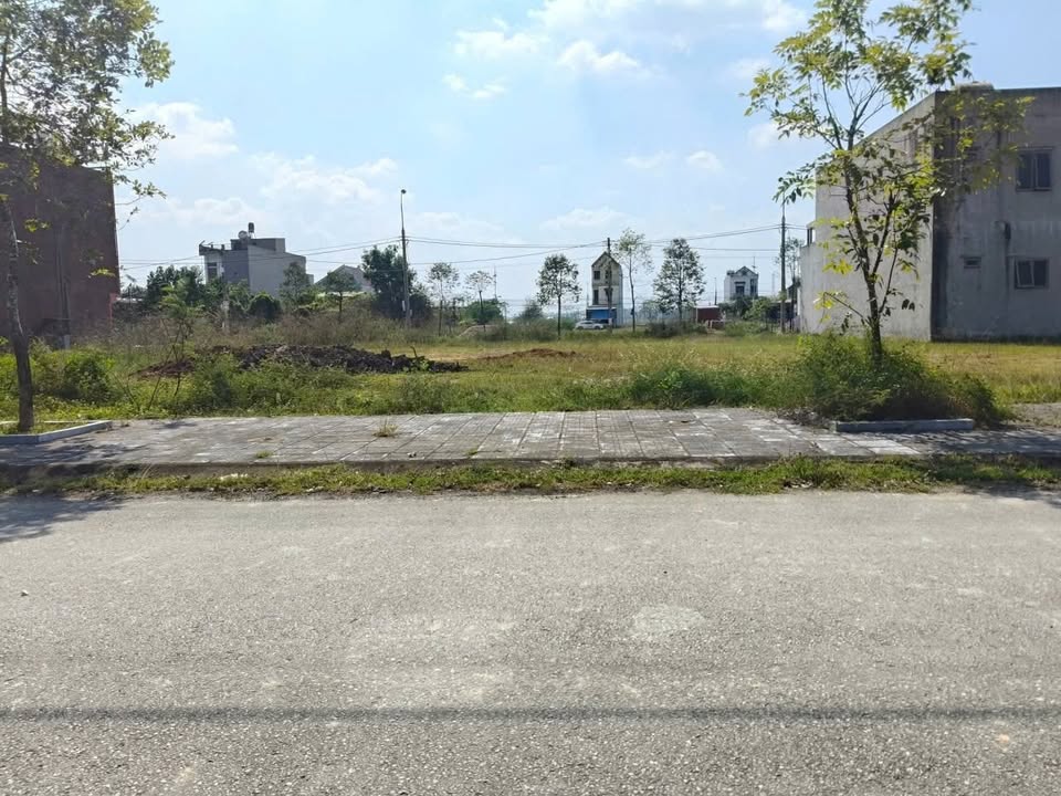 Đất nền khu đô thị Sao Mai Triệu Sơn 100m² - Sổ đỏ chính chủ, giá thỏa thuận!