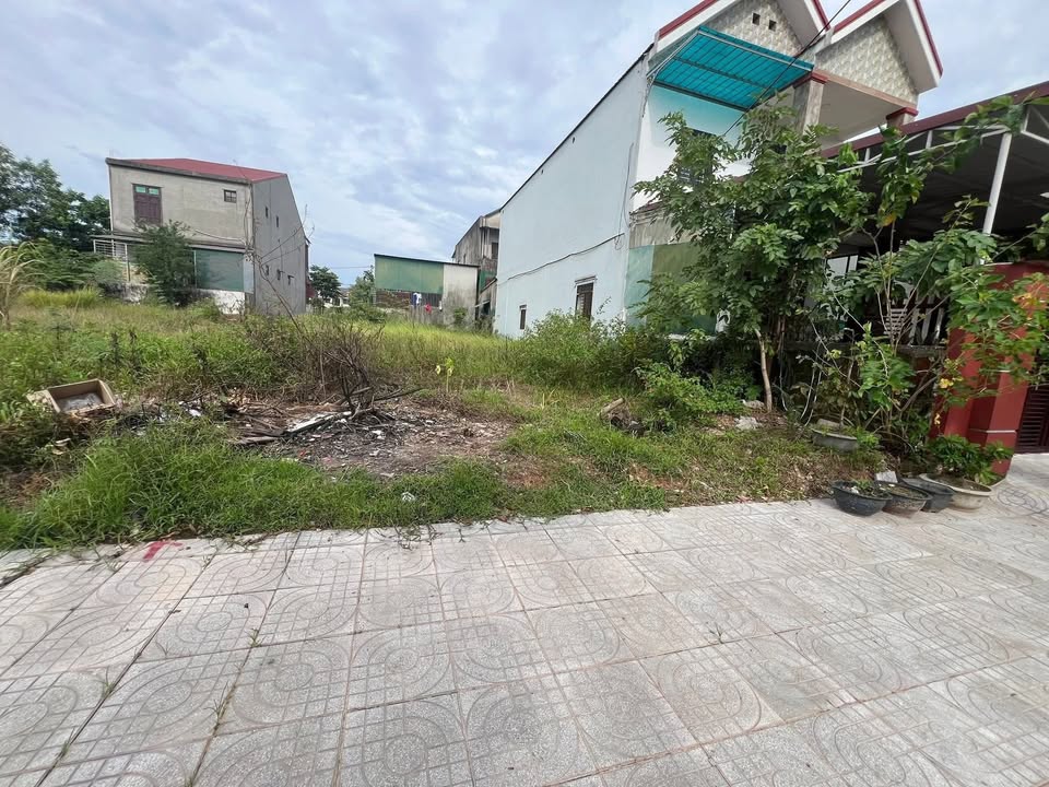 Mặt tiền FrontHouse Nguyễn Tư Giản Đông Hà 168m² giá 1.6 tỷ - Đầu tư sinh lời ngay!