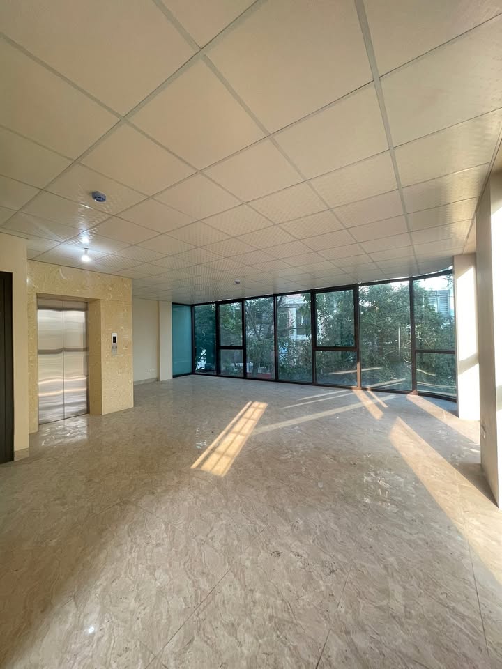 Cho thuê văn phòng, kinh doanh tại Thanh Xuân 70m² - Vị trí đắc địa, view đẹp!
