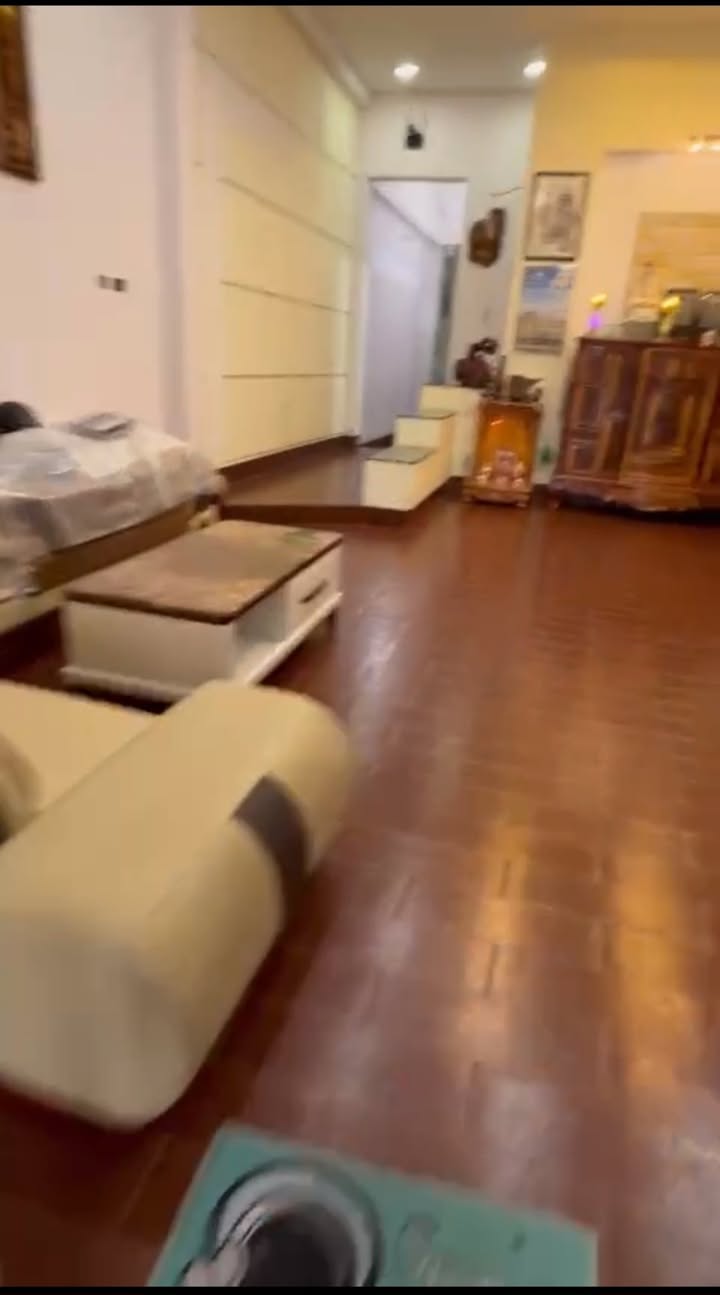 Nhà phố mặt tiền Đoàn Thị Điểm 100m² giá 3.5 tỷ - Vị trí kinh doanh lý tưởng!