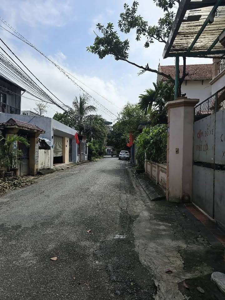 Đất phân lô Thạch Bàn, Long Biên 68m² giá 11.6 tỷ - Ô tô tránh, vị trí đắc địa!