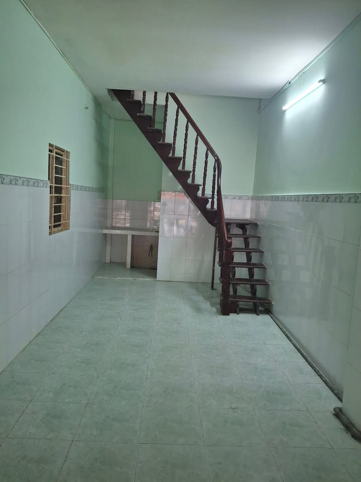 Nhà mặt tiền kinh doanh tại Sơn Kỳ, Tân Phú - Diện tích 40m², giá 9 triệu/tháng!