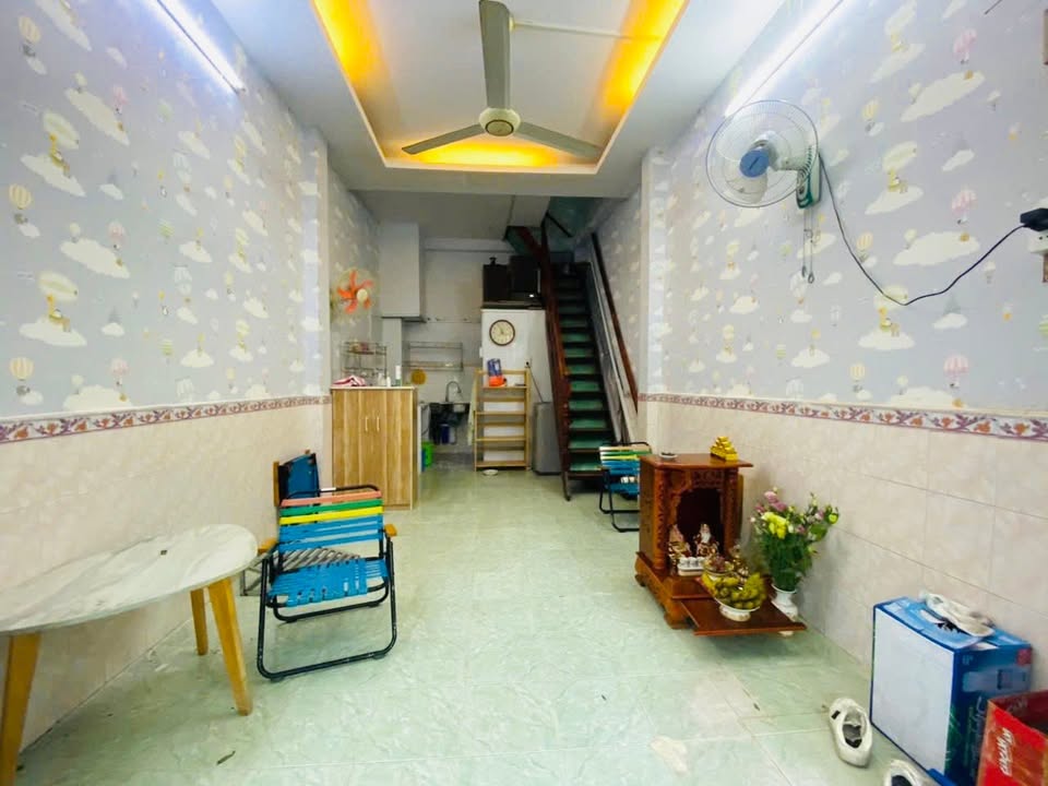 Nhà cho thuê mặt tiền hẻm chợ Nguyễn Sơn, Tân Phú, 28m² - Giá 8 triệu/tháng