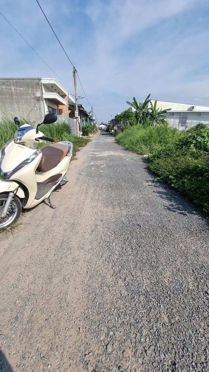 Bán đất Vĩnh Long 95m² giá 720 triệu - Đường nhựa gần sân bóng Ngôi Sao