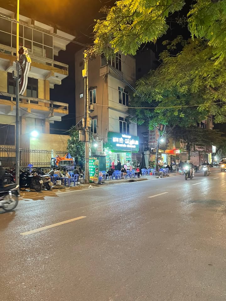 Cho thuê mặt phố Tô Hiệu Hà Đông 28m² giá 16 triệu - Kinh doanh sầm uất!