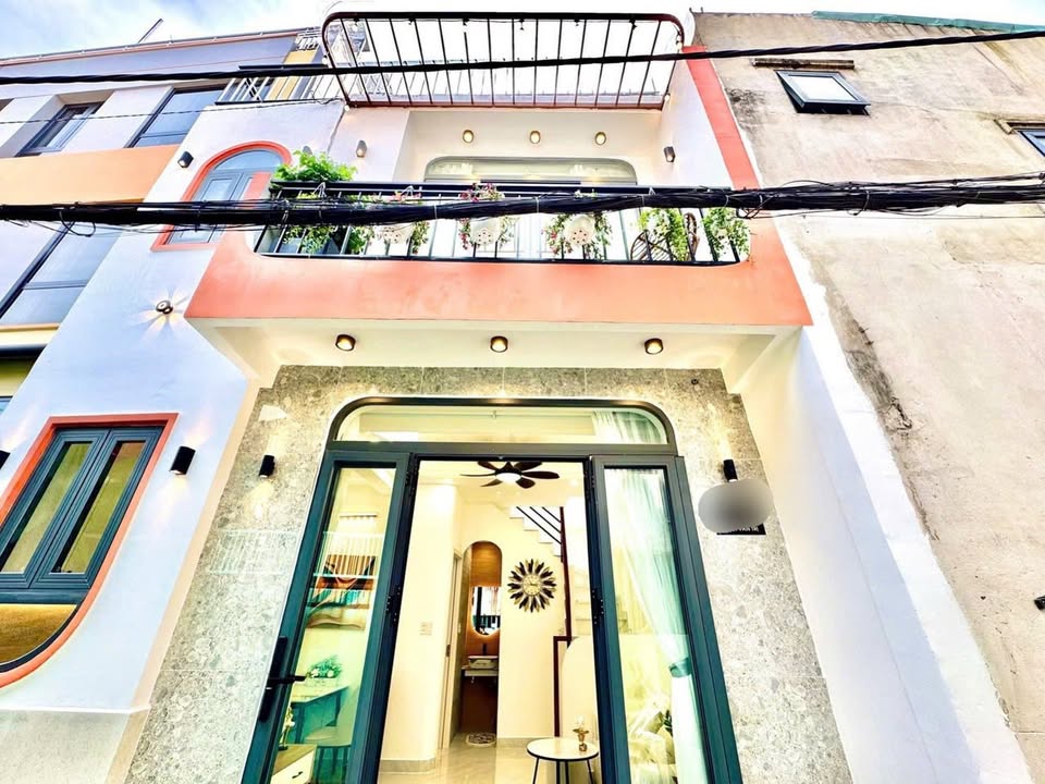 Nhà mới xây đường Phan Văn Trị, Bình Thạnh 30m² giá 4.95 tỷ - Sẵn sàng vào ở!