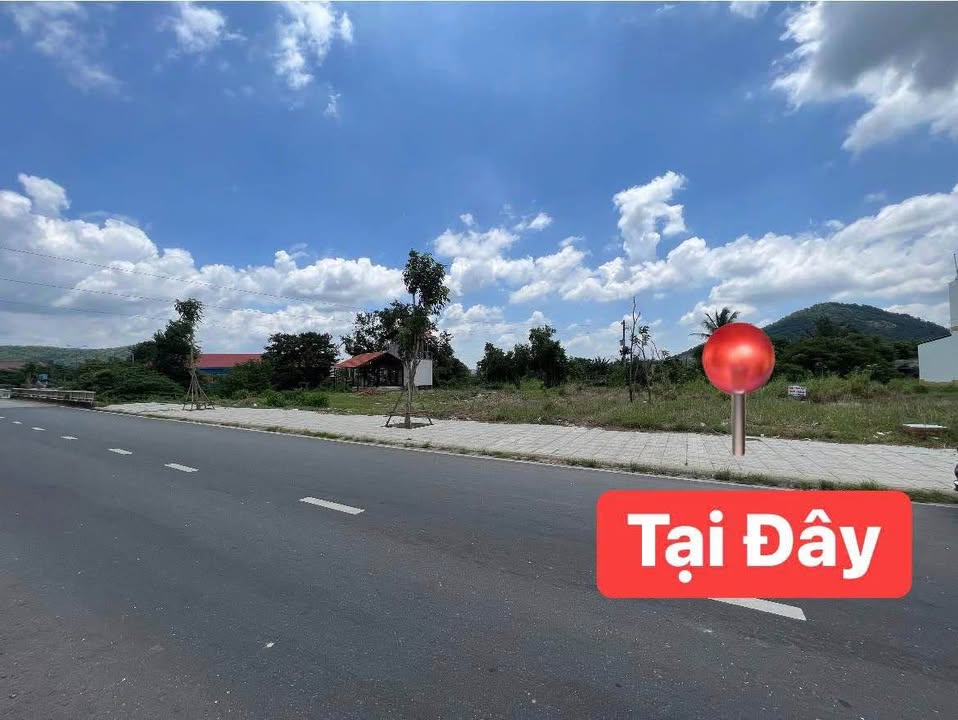 Đất nền 320m² đường Nguyễn Văn Linh, Hàm Thuận Nam giá 2 tỷ - Sổ hồng riêng, chính chủ bán gấp!