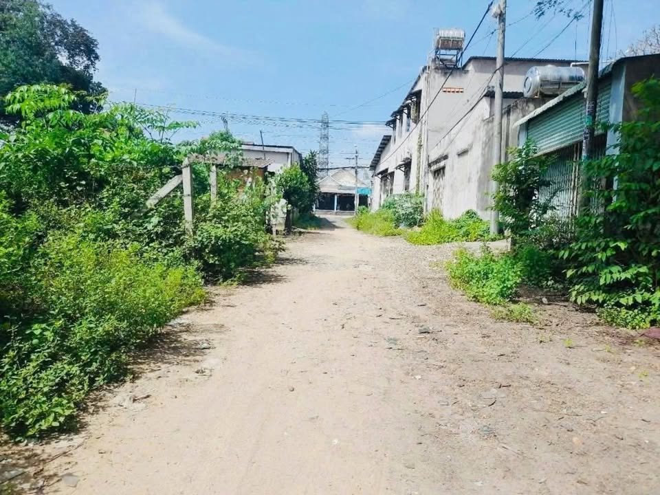 Đất nền Phú Hòa Đông 120m² giá 1.85 tỷ - Sổ hồng chính chủ, thuận lợi cho đầu tư!