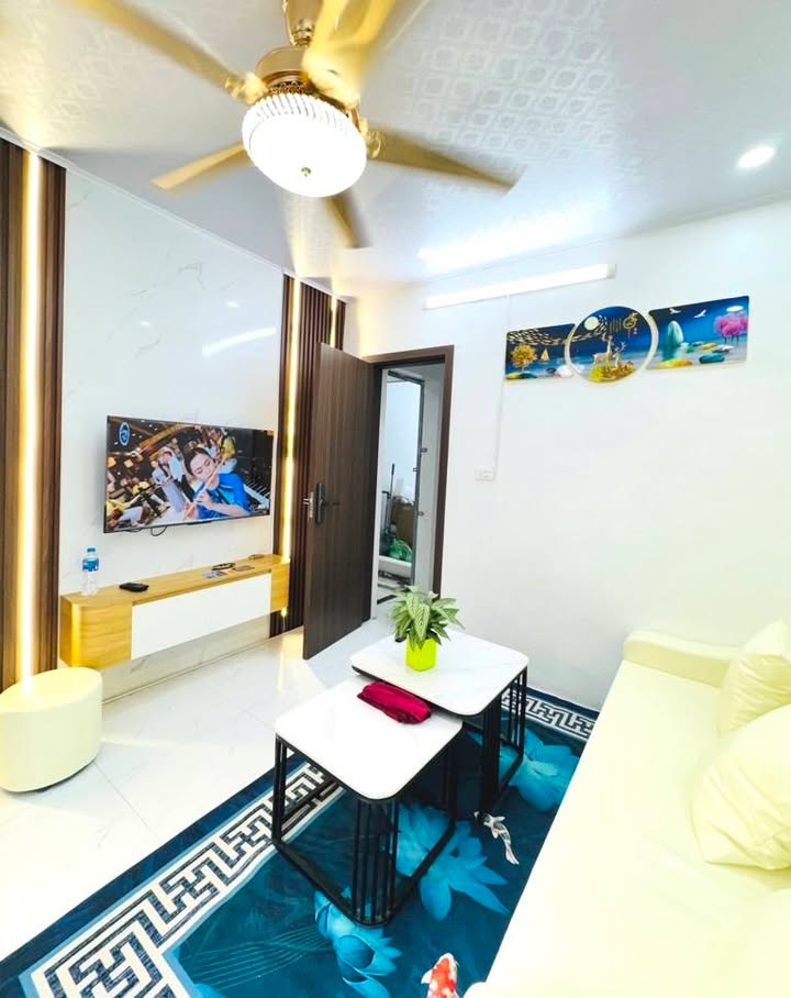 Căn hộ Tập thể T2+3, Trại Găng, Quận Hai Bà Trưng 16m² giá 2 tỷ - Nội thất siêu đẹp