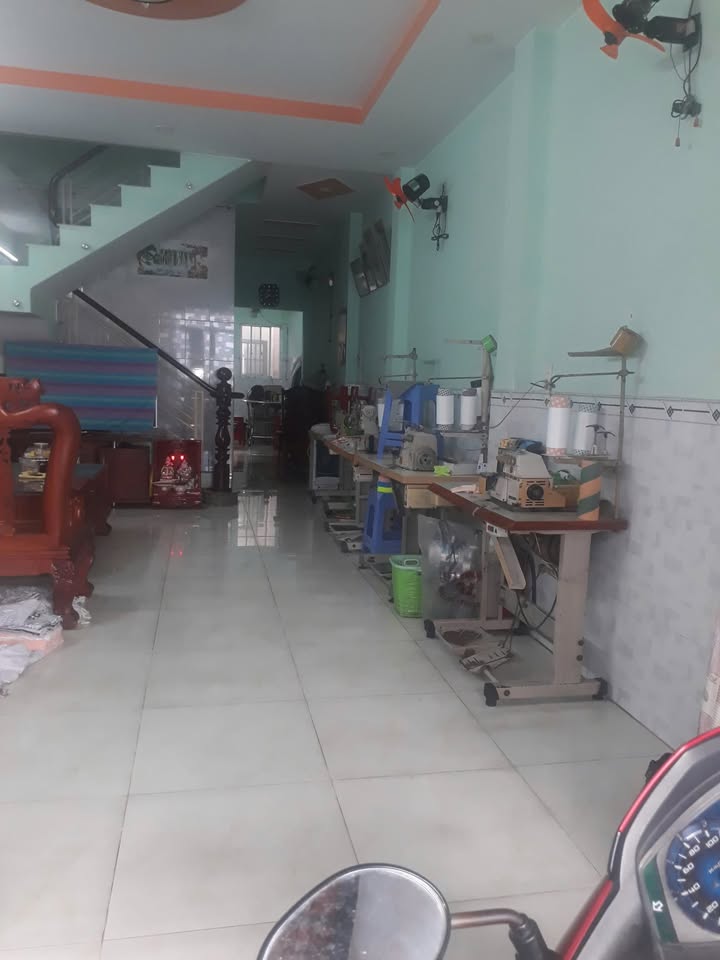 Nhà bán quận 12, Trung Mỹ Tây 70m² giá 6.2 tỷ - Sổ hồng chính chủ!