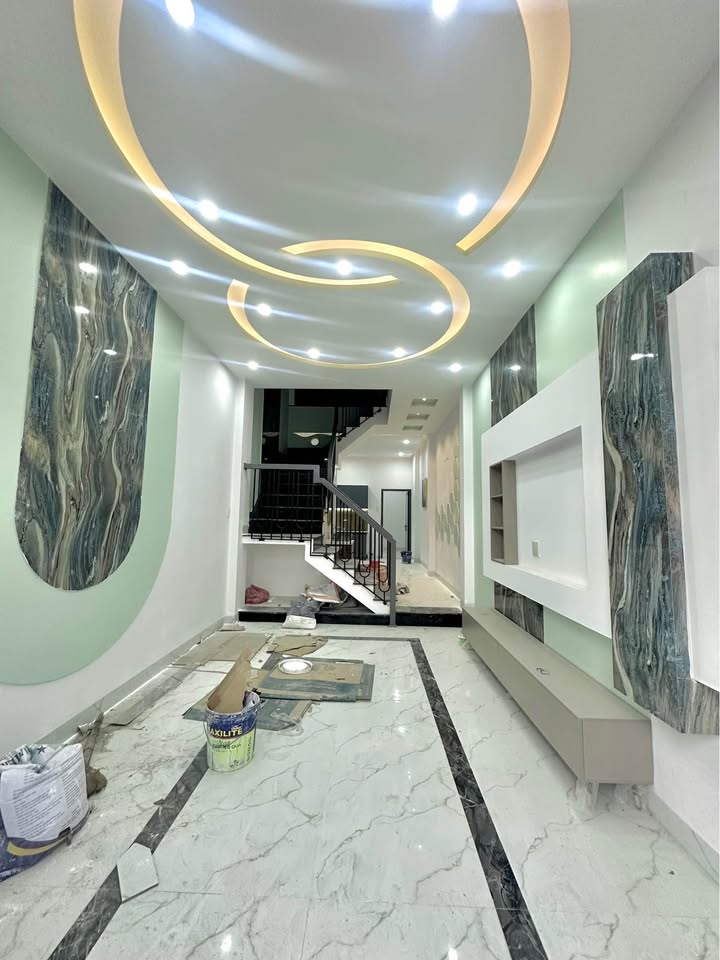 Nhà bán mặt đường Hà Thanh, Đống Đa 54m² giá 4 tỷ - Thiết kế hiện đại, tiện nghi đầy đủ!