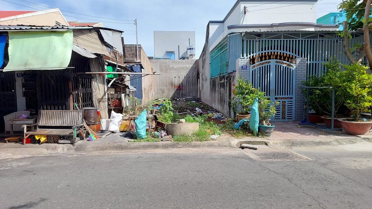 Đất mặt tiền đường Ngô Thị Ngư, Phú Tài 100m² giá chỉ 1.99 tỷ - Đầu tư sinh lời hấp dẫn!