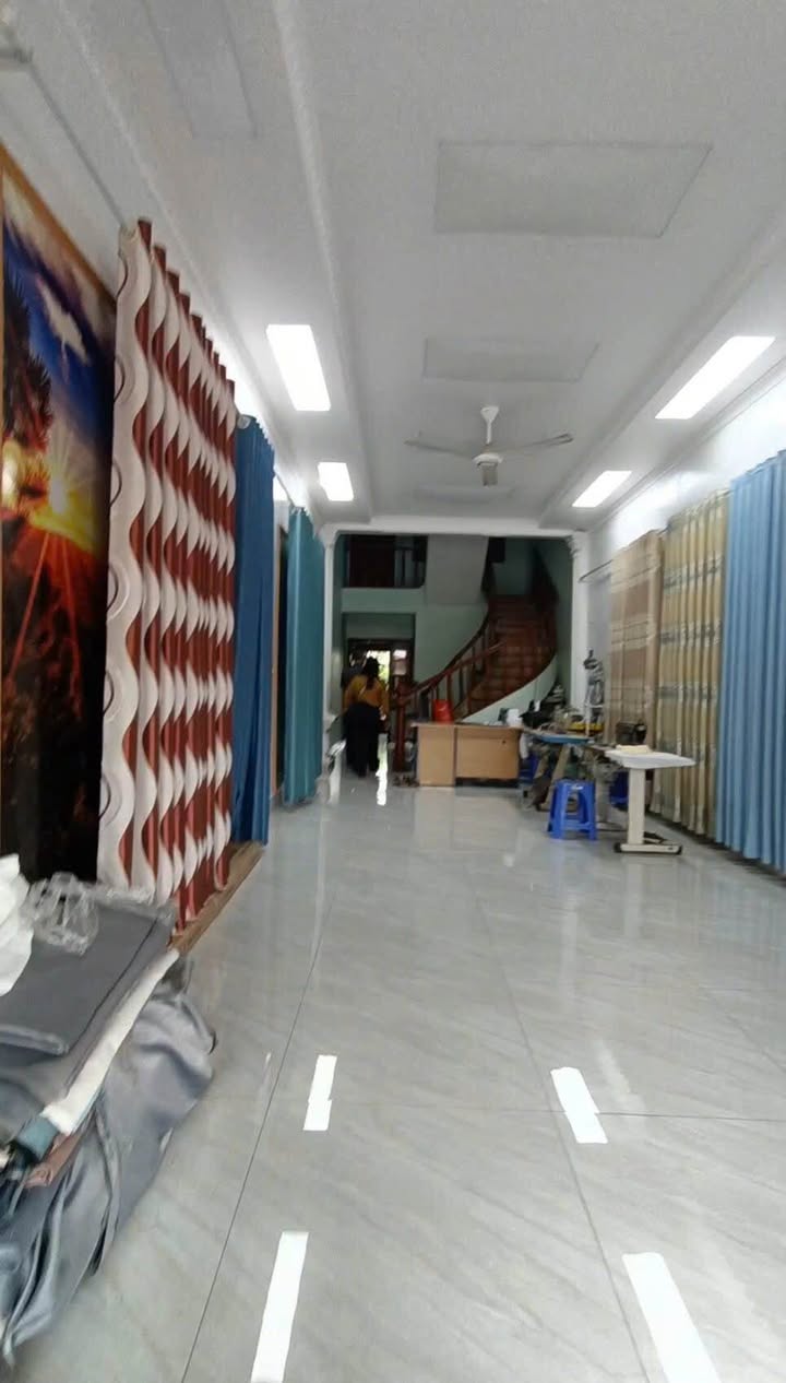 Bán nhà mặt đường Trường Chinh, An Dương, Hải Phòng - Diện tích 101m², giá 8.9 tỷ - Kinh doanh thuận lợi!