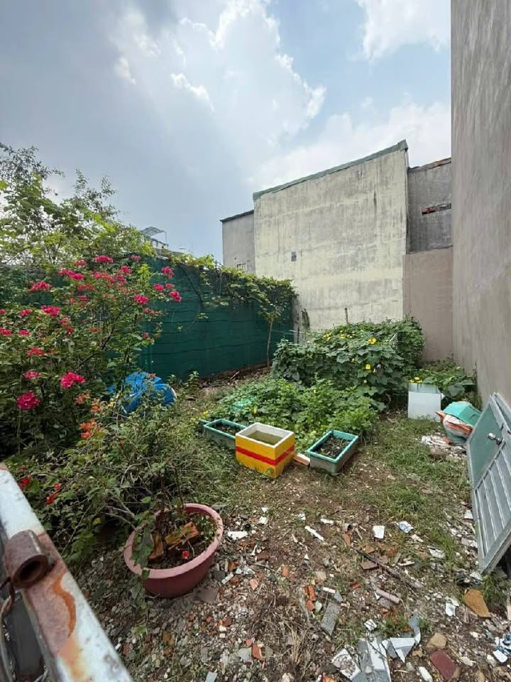 Đất nền đường Võ Thị Nhờ, quận 7, 50m² giá 4 tỷ - Tiềm năng phát triển lớn!