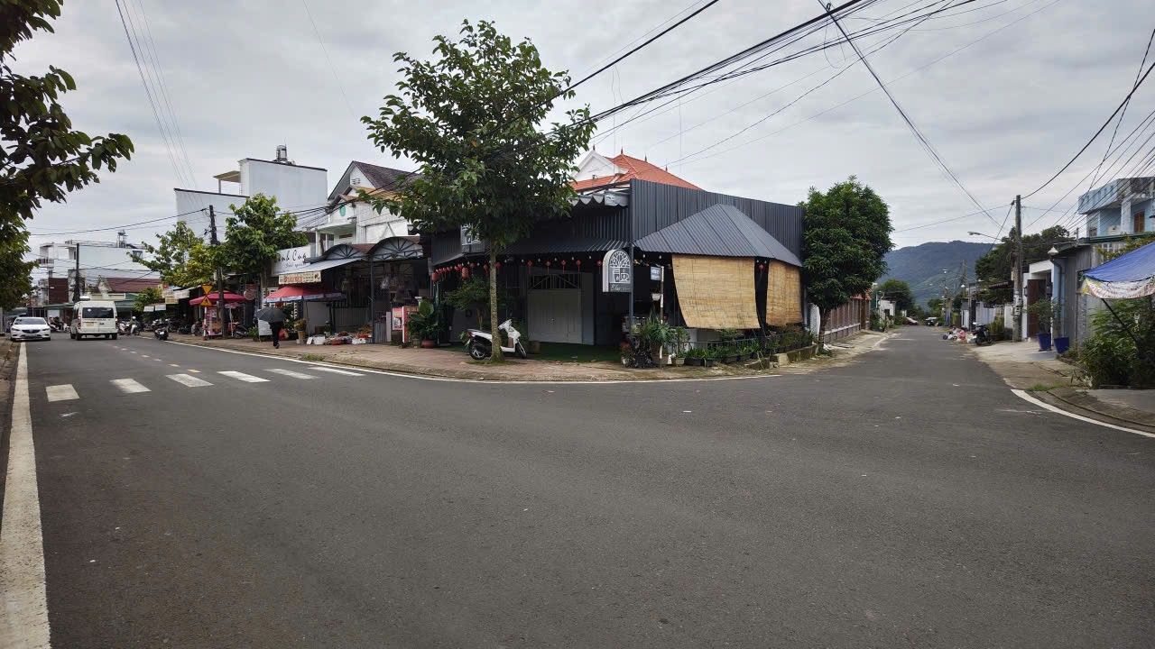 Đất nền góc 2 mặt tiền Phan Huy Chú, B'lao 225m² giá 6 tỷ - Cơ hội đầu tư tuyệt vời!