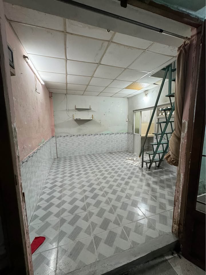 Nhà cho thuê giá rẻ tại Đ. Số 11, Q. Bình Tân - Chỉ 4 triệu/tháng!