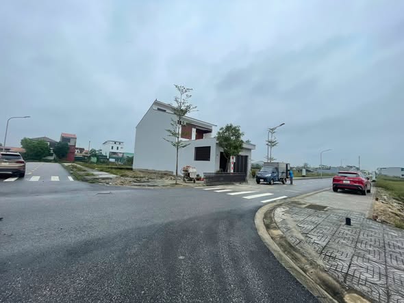 Đất lô góc 199.5m² tại Hưng Đông, Vinh - Giá chỉ 7.5 tỷ, chính chủ bán gấp!