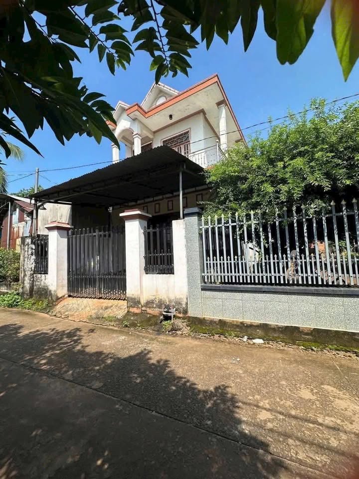 Nhà lầu 2 tầng tại xã Phú Túc, Định Quán - Giá chỉ 1.6 tỷ, cơ hội hiếm có!