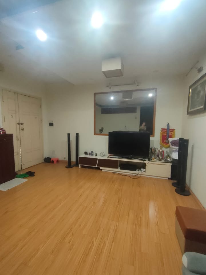 Căn hộ chung cư Mễ Trì Hạ 80m² giá 12 triệu - Nội thất đầy đủ, sẵn sàng ở ngay!