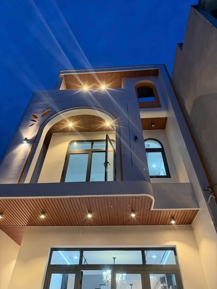 Nhà mới hoàn thiện 98m² tại Phước Lý, Cần Giuộc - Giá chỉ 2.78 tỷ, gần chợ Long Thượng!