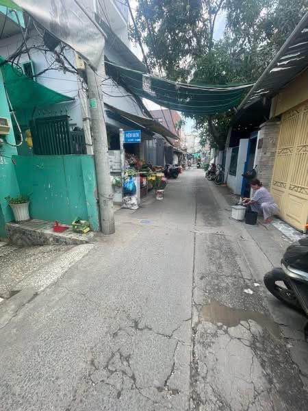 Nhà phố Nguyễn Văn Quỳ, Phú Thuận, Quận 7 - 85m² giá 6.4 tỷ - Hẻm xe hơi an ninh!