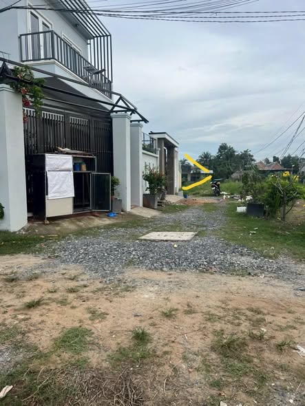 Đất nền ấp 4 Lương Hòa 200m² giá 1.8 tỷ - Cơ hội đầu tư tuyệt vời!