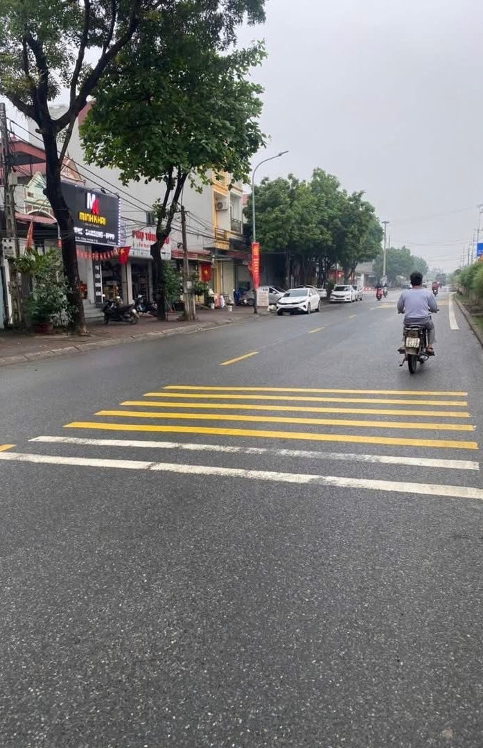 Nhà mặt phố Nguyễn Thái Học, Đan Phượng 61m² giá chỉ 8 tỷ - Cơ hội đầu tư hấp dẫn!