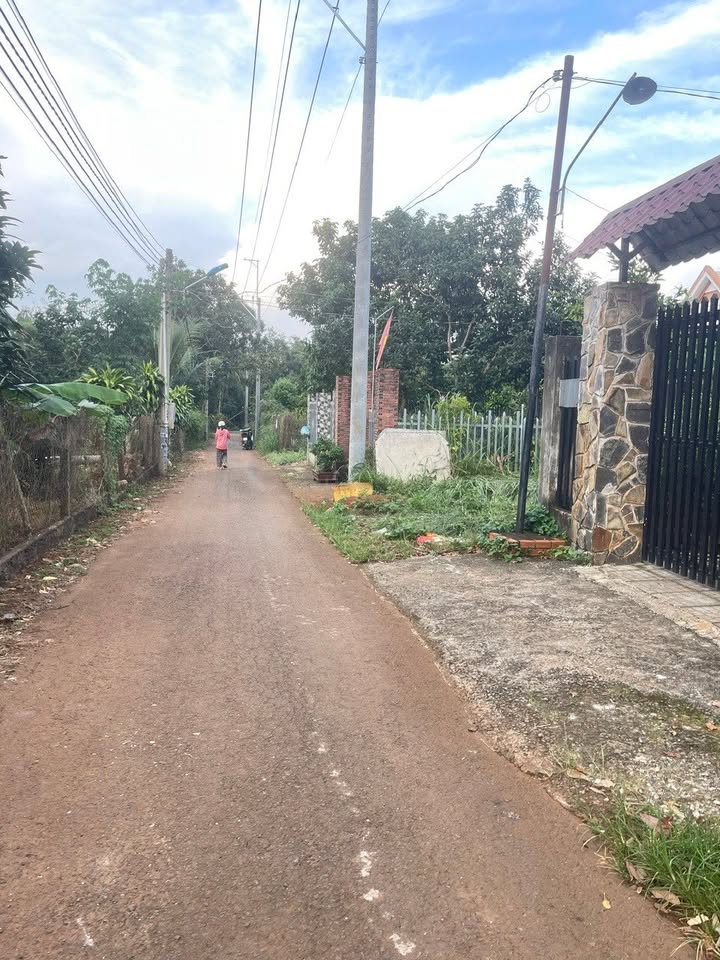 Đất Mặt Tiền Đường Nhựa Xuân Tân, Long Khánh 246m² giá 1.4 tỷ - Cơ hội đầu tư tuyệt vời!