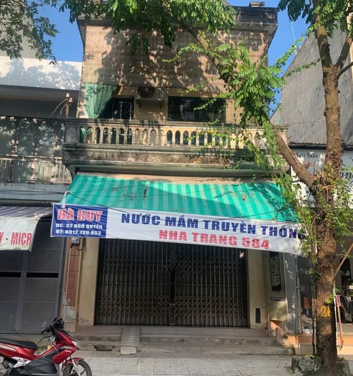 Nhà phố 32 Ngô Quyền, Sơn Tây 145m² - Giá cả thương lượng hấp dẫn!