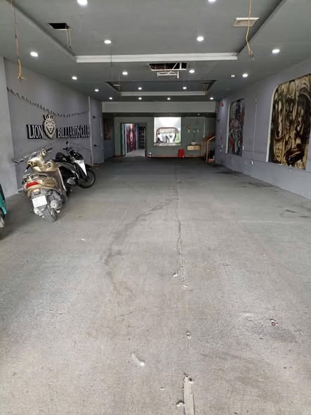 Cho thuê nguyên căn mặt tiền Tỉnh Lộ 10, Tân Tạo, 445m² - Vị trí kinh doanh sầm uất!