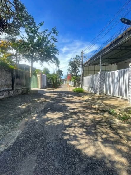 Nhà hẻm nhựa Lý Thường Kiệt, Bảo Lộc 150m² giá 2.95 tỷ - Gần trường học, khu dân cư đông đúc!