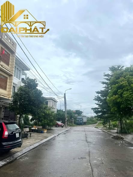 Đất nền Hòa Lạc Móng Cái 90m² giá thỏa thuận - Vị trí thuận lợi, gần chợ và trường học!