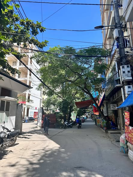 Nhà phố Cổ Nhuế 2 39m² giá 10 tỷ - Mặt tiền ô tô, đầu tư sinh lời!