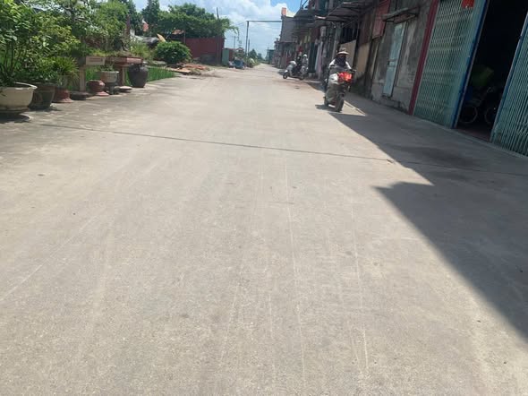 Đất nền Chờ, Yên Phong, Bắc Ninh 100m² giá 2 tỷ - Cơ hội đầu tư hiếm có!