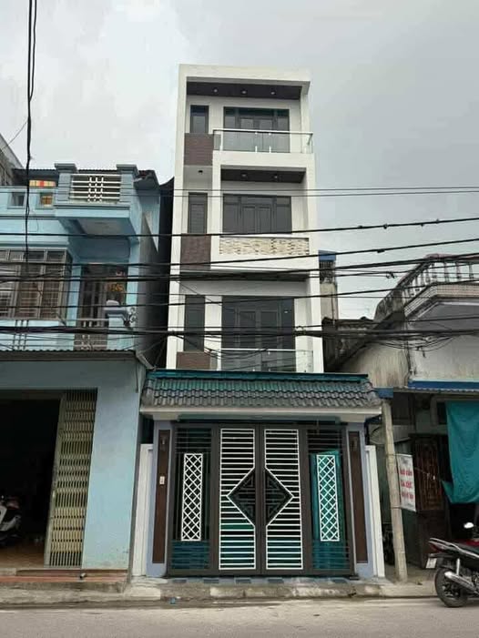 Nhà 4 tầng đường Kênh Nam Định 70m² giá 5.6 tỷ - Đầu tư sinh lời ngay!