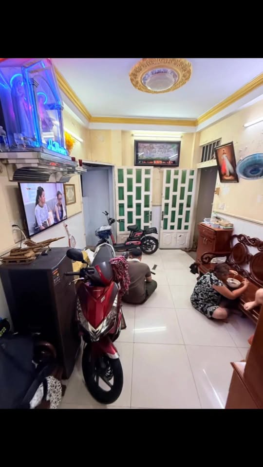 Nhà mặt tiền đường Số, Quận 4, 27.8m² giá 4.6 tỷ - Đầu tư sinh lời ngay!