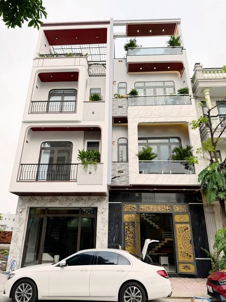 Nhà phố Tân Đông Hiệp Dĩ An 60m² giá 5.299 tỷ - Full nội thất mới 100%!