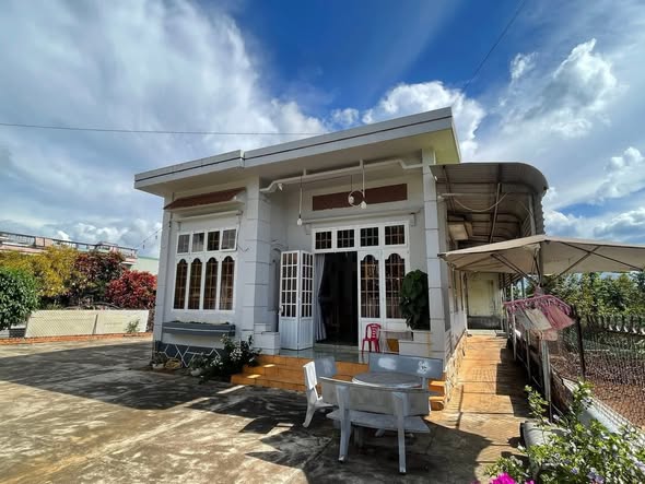 Nhà chính chủ Quảng Phú 600m² giá 30 tỷ - Vị trí siêu đẹp, kinh doanh thuận lợi!