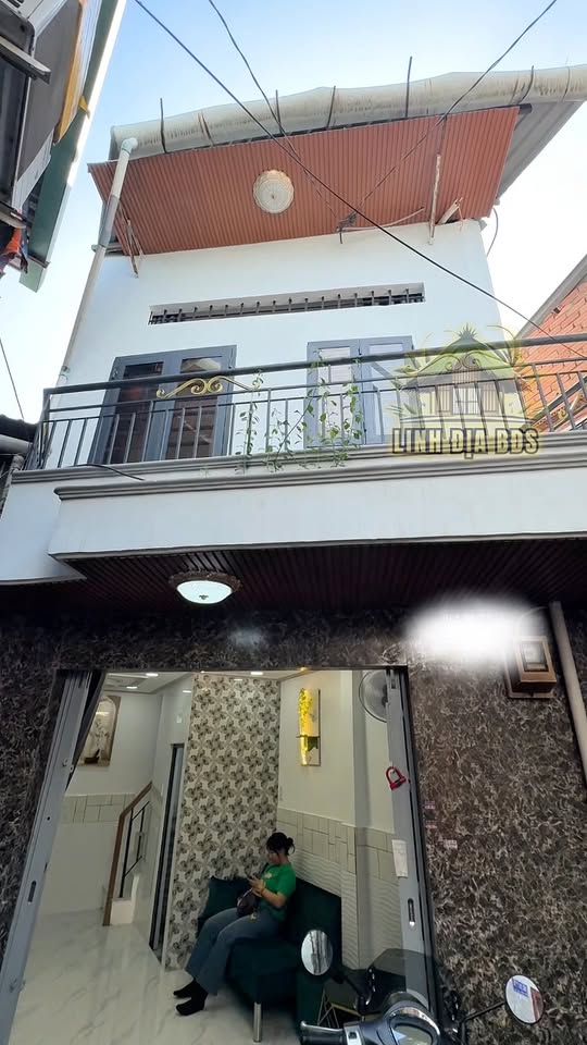 Nhà bán Hậu Giang, P. Bình Tây, 16.1m² giá 2.35 tỷ - Sổ hồng riêng, không ngập nước!