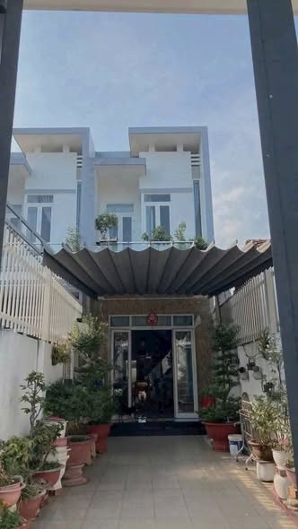 Nhà 1 trệt 1 lầu Phường Phú An 120m² giá 2.75 tỷ - Kinh doanh sầm uất!