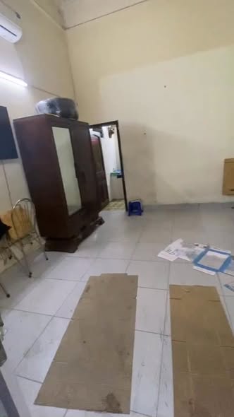 Nhà mặt ngõ Văn Hương, Đống Đa, 25m² giá 11 triệu - Kinh doanh tốt!
