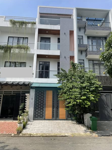 Nhà mặt tiền đường Số 17, An Phú, Thủ Đức - Diện tích 100m² giá 30 tỷ - Có thang máy!