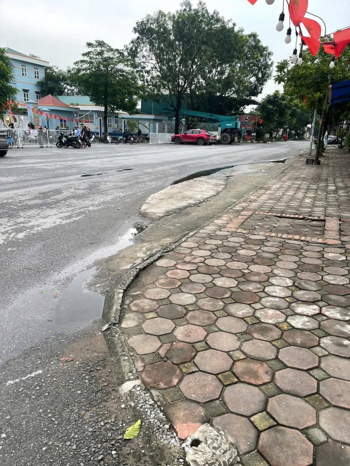 Đất Ngọc Hồi, Thanh Trì 73m² giá 7.4 tỷ - Ngõ ô tô, gần chợ sầm uất!