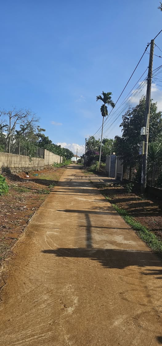 Đất nền mặt tiền đường Văn Tiến Dũng, Đạt Hiếu, Buôn Hồ 135m² - Giá chỉ 1.4 tỷ!